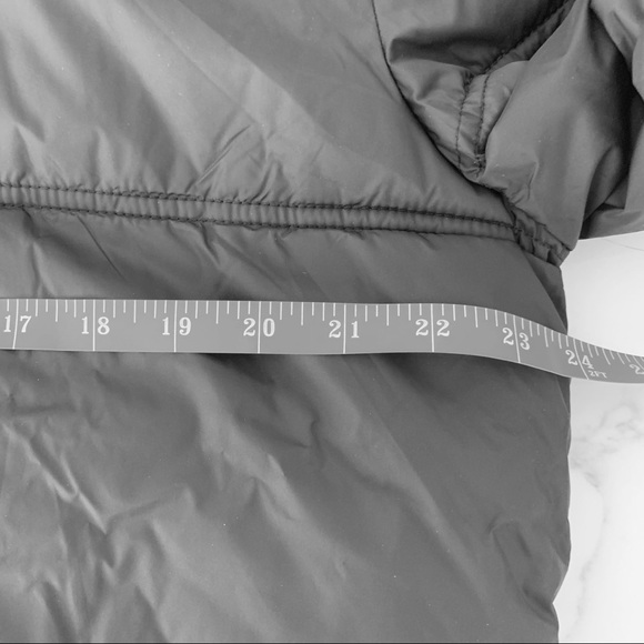 Men’s Warm Winter Hooded Jacket. Hoodie and Faux Feather Removable. Black - Picture 13 of 16